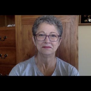 Meet your Posher, Leigh